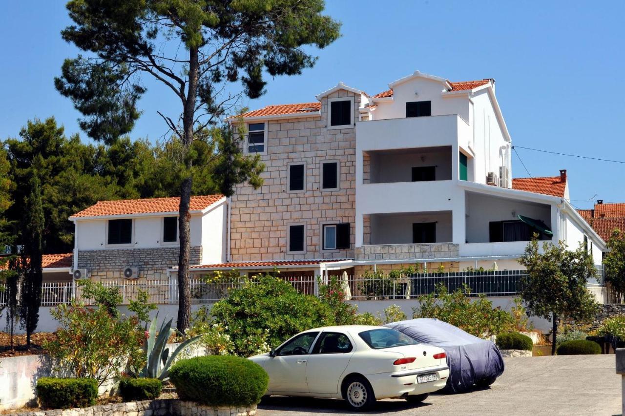 Villa Anni Sutivan Luaran gambar